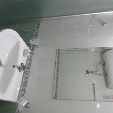 Breeze Apartment Complex 4*