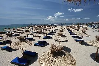 Хотел Breeze Complex 4*